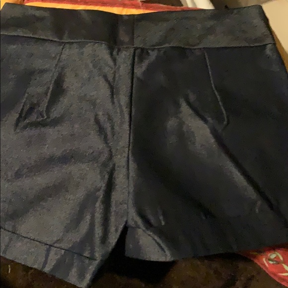 MaxRave short new in jeans shiny textured - Picture 3 of 4